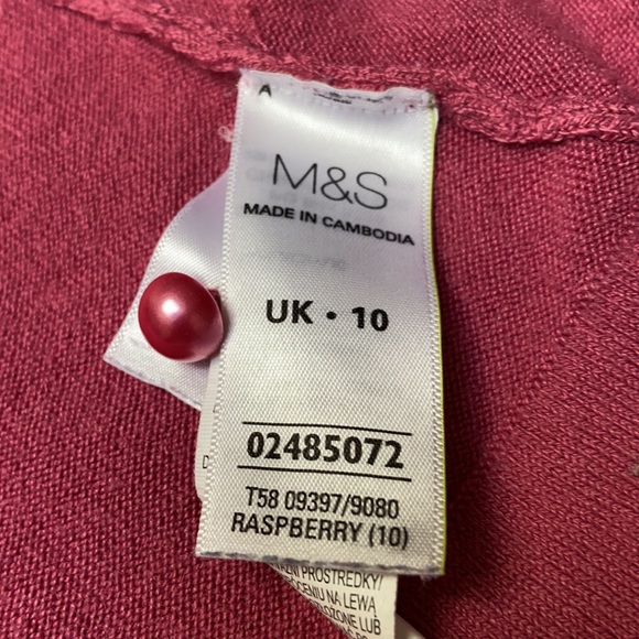 EUC M&S Classic Crew Neck Botton Front Cardigan - Picture 4 of 5